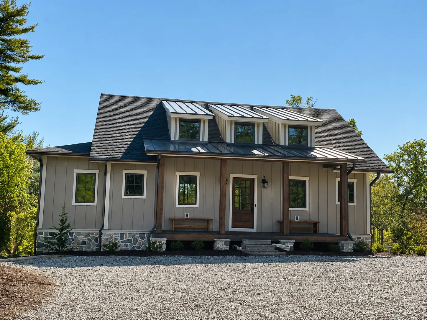 Custom luxury home exterior built by Higgins Building Group in Western North Carolina
