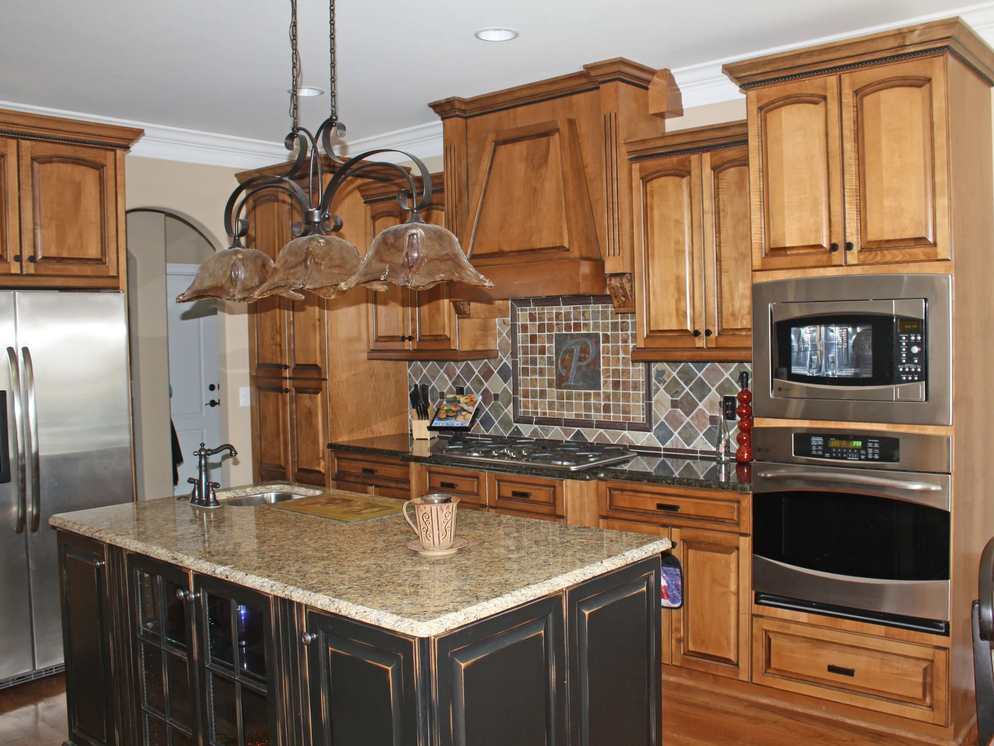 Custom kitchen in a custom home built by Higgins Building Group in Western North Carolina